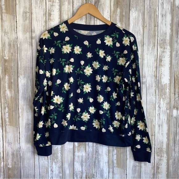 Draper James Natalie Sweatshirt in Magnolia - Picture 2 of 6